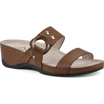 Cliffs By White Mountain Candie Wedge Sandal In Light Brown Burnished Smooth