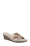 Cliffs By White Mountain Candie Wedge Sandal In Rose Gold Met Smooth