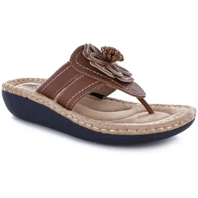 Cliffs By White Mountain Carnation Womens Faux Leather Slide On Thong Sandals In Multi