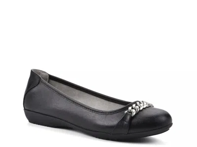Cliffs By White Mountain Charmed Ballet Flat In Black