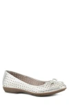 Cliffs By White Mountain Cheryl Ballet Flat In Platino/metallic/smooth