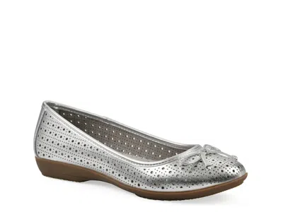Cliffs By White Mountain Cheryl Ballet Flat In Silver