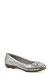 Cliffs By White Mountain Cheryl Ballet Flat In Silver Metallic Smooth