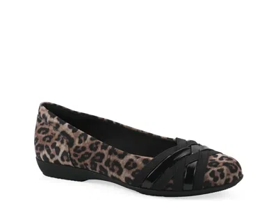 Cliffs By White Mountain Chic Ballet Flat In Brown
