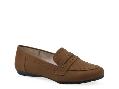 Cliffs By White Mountain Giada Penny Loafer In Brown