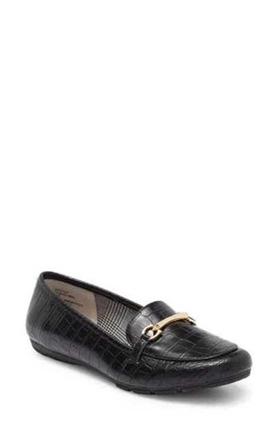 Cliffs By White Mountain Glowing Bit Loafer In Black/croco/print