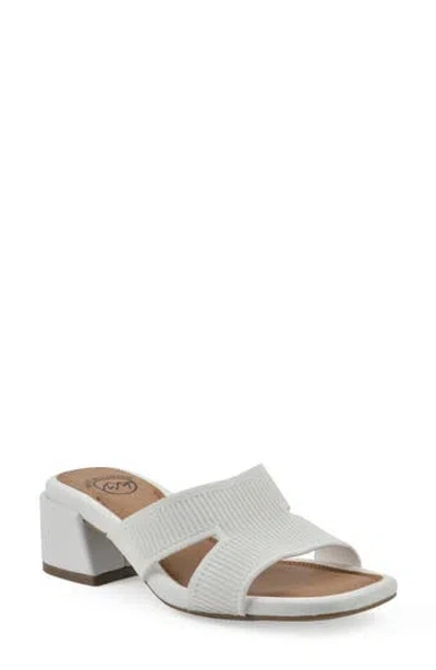 Cliffs By White Mountain Milled Sandal In White Fabric