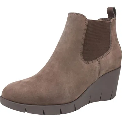 Cliffs By White Mountain Percy Womens Faux Suede Slip On Wedge Boots In Multi