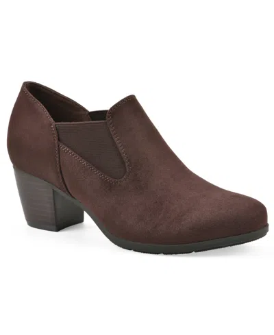 Cliffs By White Mountain Anstey Chelsea Boot In Animal Print