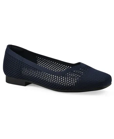 CLIFFS BY WHITE MOUNTAIN WOMEN'S BESLEE SQUARE TOE BALLET FLATS