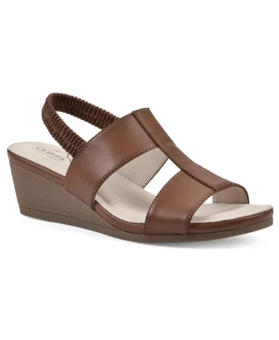 Cliffs By White Mountain Women's Candea Slingback Wedge Sandal In Tan Burnished Smooth