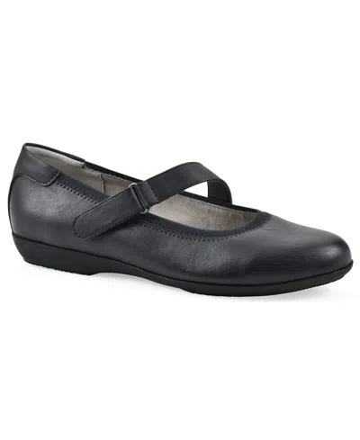 CLIFFS BY WHITE MOUNTAIN WOMEN'S CARWEN BALLET FLAT