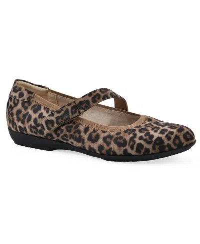 CLIFFS BY WHITE MOUNTAIN WOMEN'S CARWEN BALLET FLAT