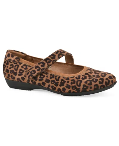 Cliffs By White Mountain Carwen Mary Jane Flat In Brown