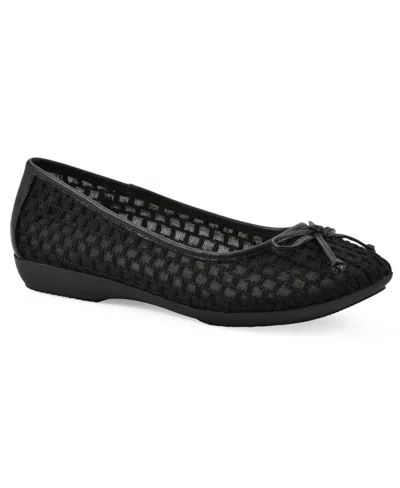 CLIFFS BY WHITE MOUNTAIN WOMEN'S CHELCY ROUND TOE BALLET FLATS