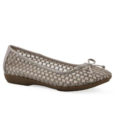 CLIFFS BY WHITE MOUNTAIN WOMEN'S CHELCY ROUND TOE BALLET FLATS