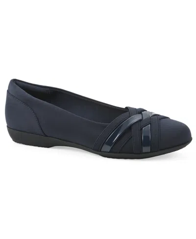 Cliffs By White Mountain Women's Chic Ballet Flat In Blue