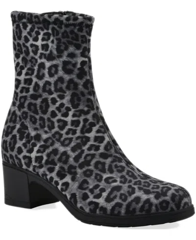 CLIFFS BY WHITE MOUNTAIN WOMEN'S HUDA BLOCK HEEL BOOTIE