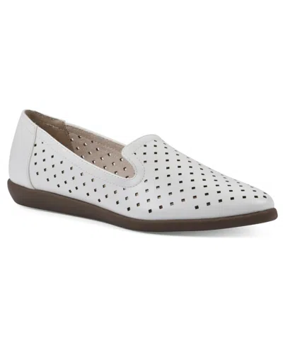 Cliffs By White Mountain Women's Melodic Comfort Flat In White Smooth