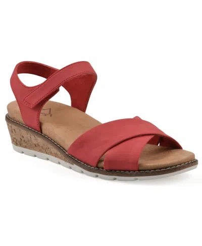 CLIFFS BY WHITE MOUNTAIN WOMEN'S TINNA WEDGE SANDALS