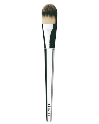 Clinique Foundation Buff Brush