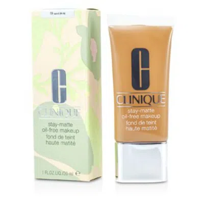 Clinique / Stay Matte Oil Free Makeup 19 Sand 1.0 oz