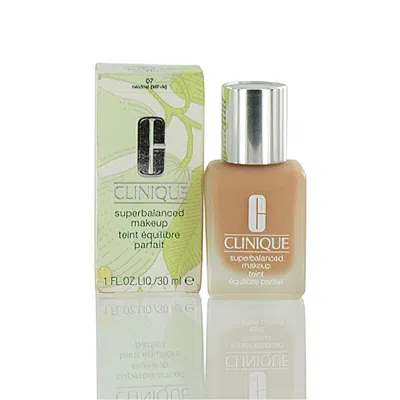 Clinique / Superbalanced Makeup Neutral 1.0 oz