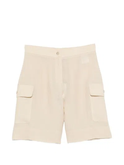 Clips Shorts With Pocket Details In White
