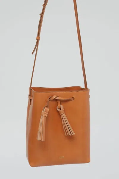 Closed Bucket Bag In Gold Earth In Brown