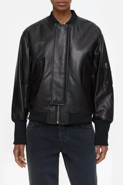 Closed Classic Bomber Jacket In Black