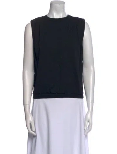 Pre-owned Closed Crew Neck Sleeveless Top In Black