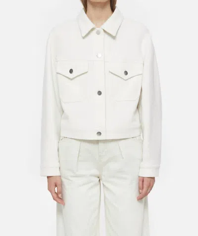 Closed Cropped Jacket In Ivory In White