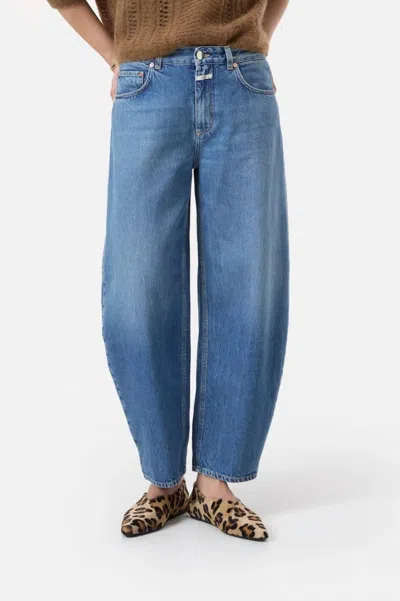 Closed Jazzie Barrel Jean In Mid Blue