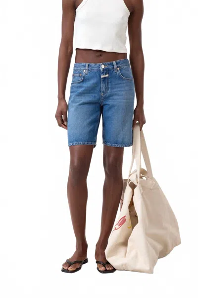 Closed Jinnie Mid-rise Short In Mid Blue