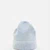 CLOSED KNITTED HAT