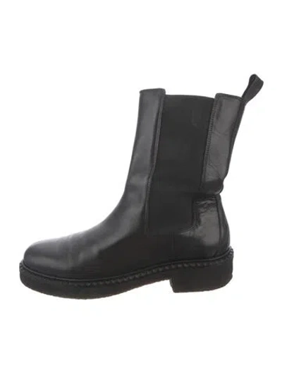Pre-owned Closed Leather Chelsea Boots In Black