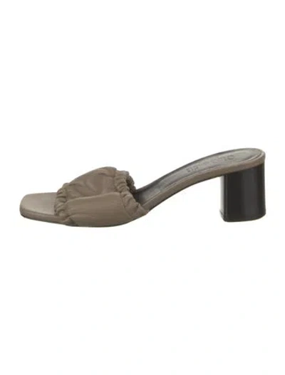 Pre-owned Closed Leather Ruffle Embellishment Slides In Neutrals