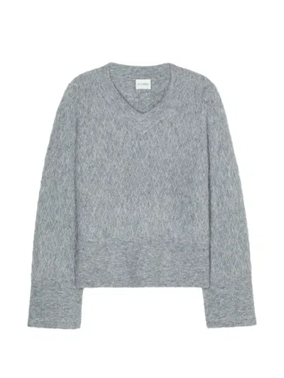 Closed Patterned V-neck Sweater In Gray