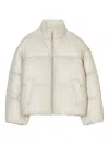 Closed Puffer Jacket In White