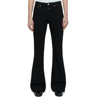 Closed Rawlin Flare Leg Jean In Dark Grey In Black