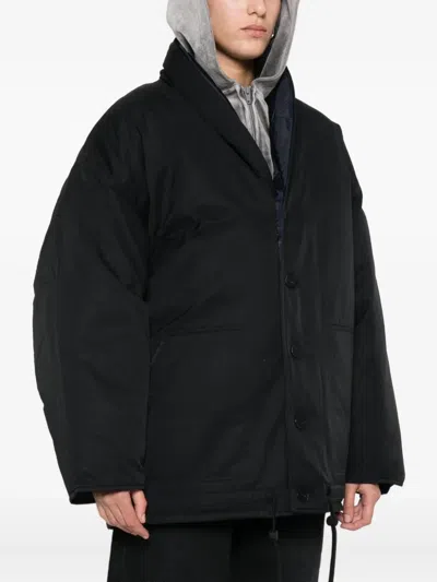 Closed Reversible Button Pocket Jacket In Black