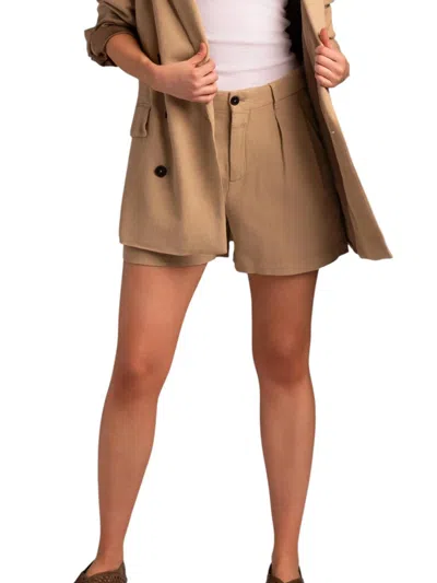 Closed Revyl Shorts In Soft Beige In Brown