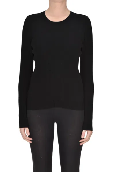 Closed Ribbed Slim Fit Pullover In Black