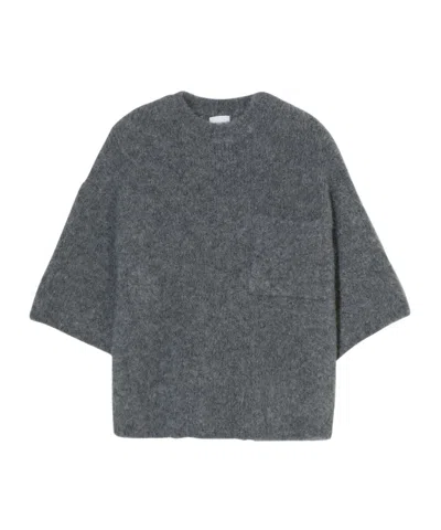 Closed Round-neck Knitted Sweater In Gray