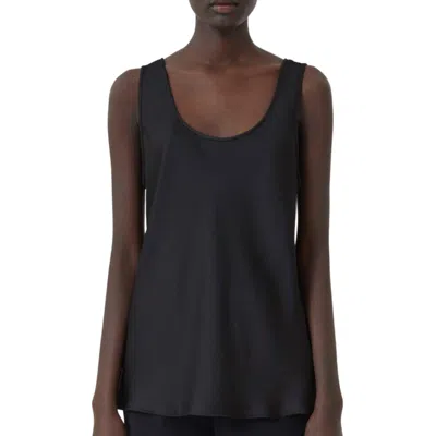Closed Shiny Tank Top In Black