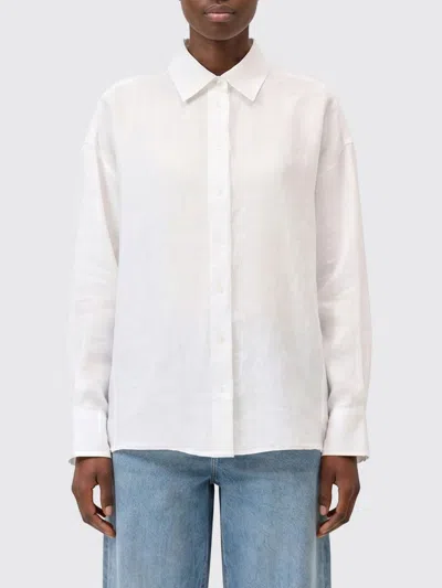 Closed Shirt Woman In White