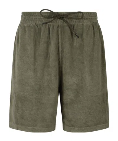 Closed Shorts In Green