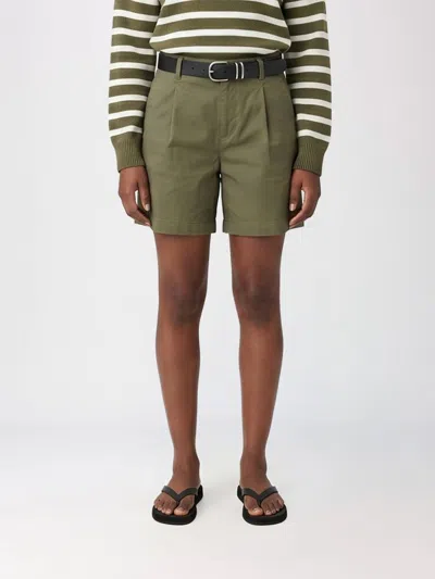 Closed Shorts Woman In Green