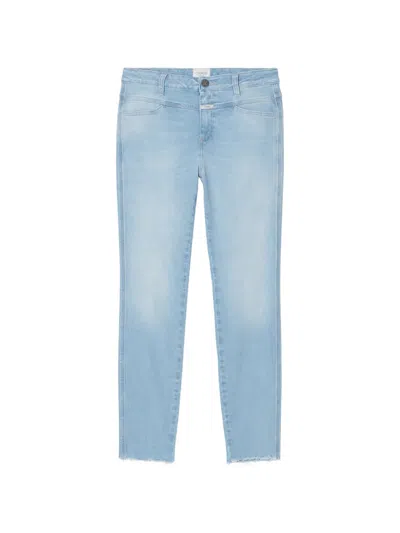 Closed Skinny Pusher Frayed-hem Jeans In Blue