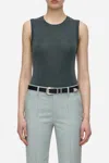 Closed Sleeveless Crewneck Tank In Pini Green